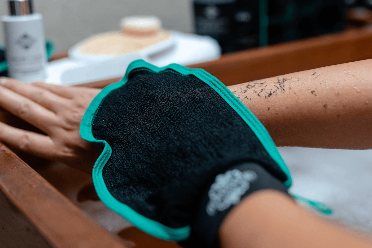 Course Exfoliating Rags How Does Exfoliation Work? - Dermasuri Exfoliation Guide